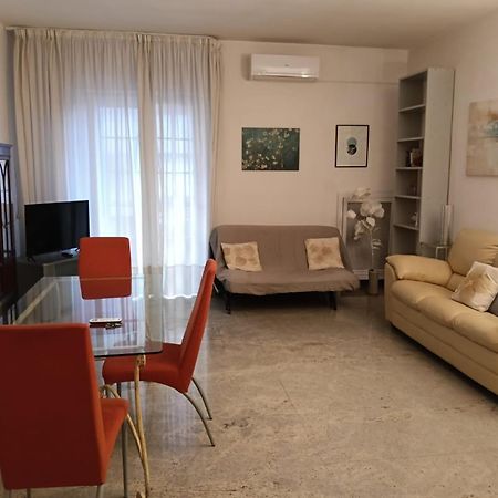Pane & Pomodoro Beach Roomy Flat Bari Exterior photo