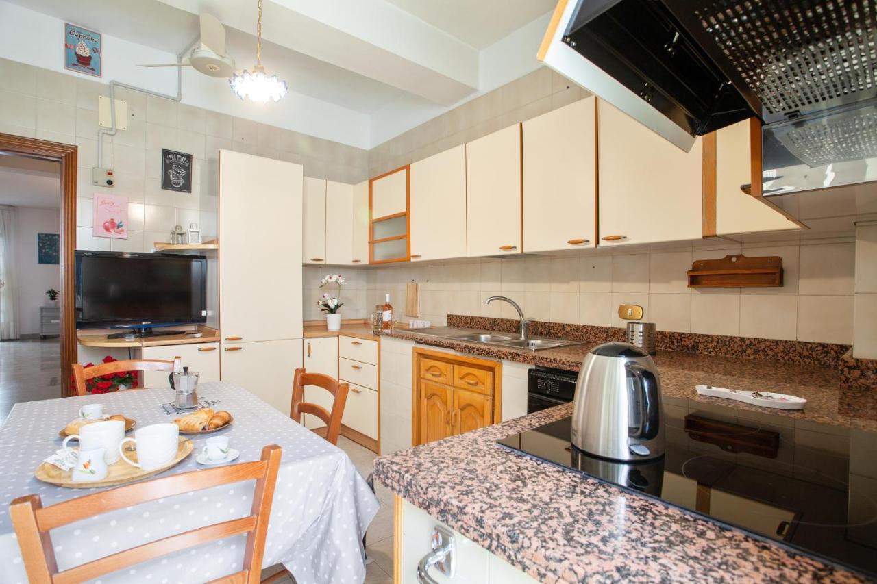 Pane & Pomodoro Beach Roomy Flat Bari Exterior photo